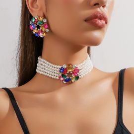 مجموعة أكسسوارات لؤلؤية مزينة بالكريستال
