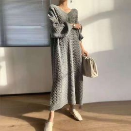 فستان شتوي سميك بأكمام طويلة وياقة عالية للسيدات 