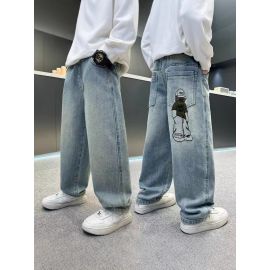 بنطلون كاجوال بتطريزة خلفية عصرية للاولاد 