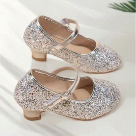 حذاء بناتي بكعب صغير