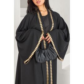 عباية نسائي باطراف ذهبيه