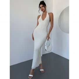 فستان ابيض طويل بدون اكمام