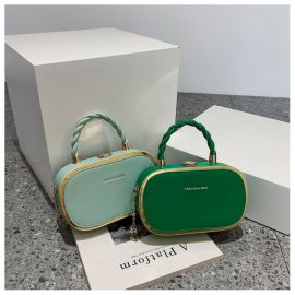 حقيبة يد نسائية بيضاوية الشكل