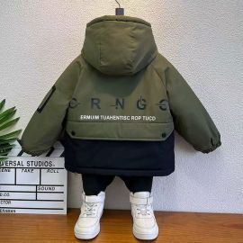 جاكت ولادي بجيوب خارجيه