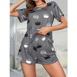 طقم مريح بأكمام قصيرة مطبوع عليه تاج بتصميم انيق للنساء