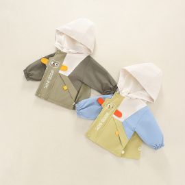 سترة واقية من الرياح والبرد على شكل رأس دب لطيف للأولاد