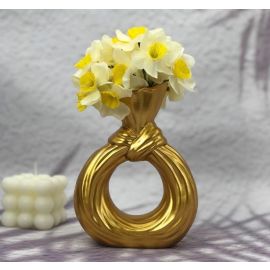 مزهرية من مادة الراتنج 