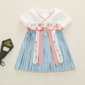 فستان صيفي لطفلة صغيرة