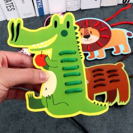 لوحة خيوط لتعليم المبكر ومرونة الأصابع والتركيز