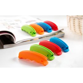 رافعة أكياس الخضار المصنوعة من السيليكون 2 قطع عشوائي