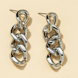 اقراط نسائية على شكل سلسلة