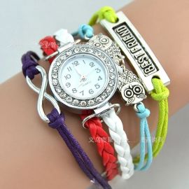 ساعة يد مناسبة للجنسين