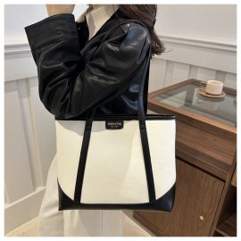 شنطة كتف نسائي ذات سعه 