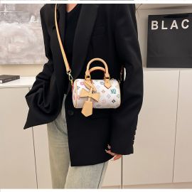 حقيبة كتف مطبعة بأشكال متعددة وشكل أسطواني للسيدات 