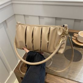 حقيبة يد نسائية مع حزامين بتصميم عصري