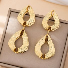 اقراط نسائي بتصميم كلاسيكي