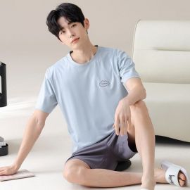 بيجامات للرجال بأكمام قصيرة