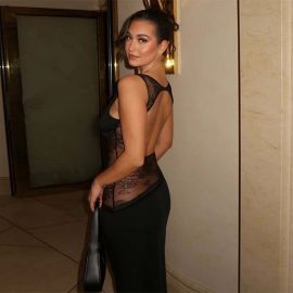 فستان نسائي طويل بدون اكمام مزين بالدانتيل