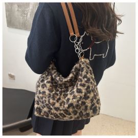 شنطة نسائي بنمط الفهد بالوان متعدده