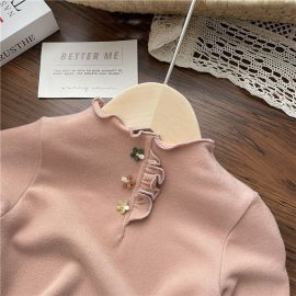 بلوزه بناتي باكمام طويلة وياقه مرفوعه