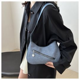 شنطه نسائي بتصميم كاجوال