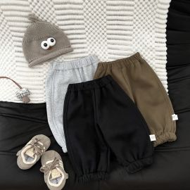 بنطلون شتوي ودافئ للأطفال، بتصميم مزود بجيوب جانبية وطبعة قطة لطيفة، ومصنوع من قماش سميك مبطن بالصوف 