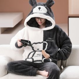  بجامه مناسبه للجنسين شتويه بنمط دب