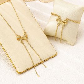 طقم نسائي ناعم من قطعتين