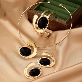 طقم اكسسوار عصري للنساء 