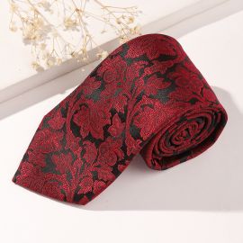 ربطة عنق منقوشة مصنوعة بعناية لإطلالة رسمية متكاملة