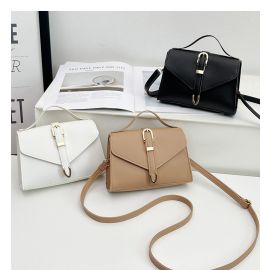 شنطة يد نسائية ذات تصميم عصري