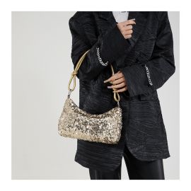 شنطة نسائئ مزينة بترتر