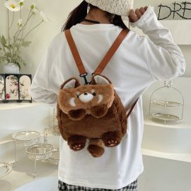 حقيبة على شكل دمية باندا