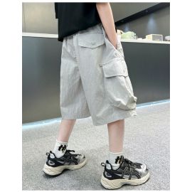 شورت ولادي بجيوب خارجيه