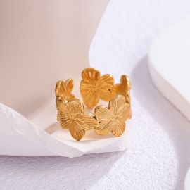 طقم اكسسوار ترندي من الفولاذ المقاوم للصدأ