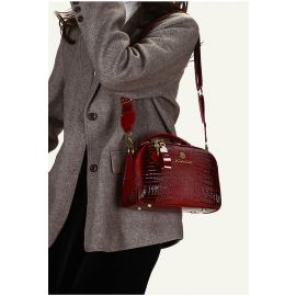 حقيبه يد نسائي ذات خانات متعدده