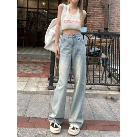 جينز واسع الساق بقماش متين ولمسة أنيقة