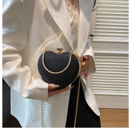 شنطة نسائي سهره على شكل قلب