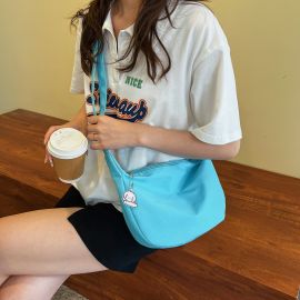 شنطة كتف نسائي بالوان كاجوال