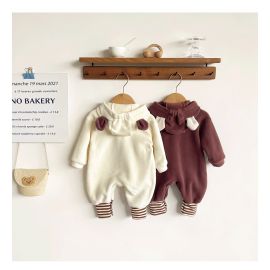 بدله اطفال من القطن مع غطاء  راس للتدفئه