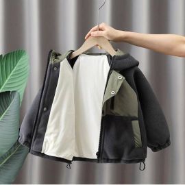 جاكت ولادي بسحاب اماميه وياقه مرفوعه