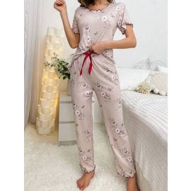 طقم منزلي ببنطال طويل وبلوزة قصيرة الاكمام للسيدات 