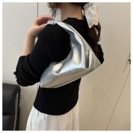 شنطه يد نسائيه بتصميم عصري