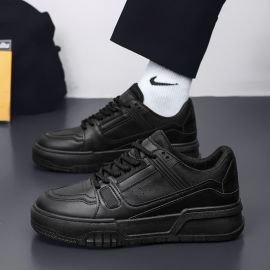 حذاء رياضي أنيق بتصميم عصري يتميز بنعل سميك للرجال