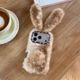 غلاف ايفون فرو على شكل ارنب