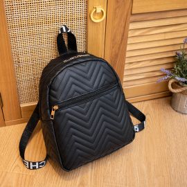 حقيبة ظهر كبيرة السعة بخامة جلد ناعمة، حقيبة ظهر نسائي عصرية 