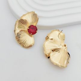 اقراط نسائي على شكل نصف ورده بتصميم عصري