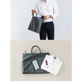 حقيبة لابتوب تتميز بمساحة داخلية واسعة، مزودة بجيوب متعددة وبطانة لامتصاص الصدمات