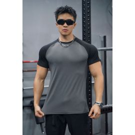 تي شيرت رياضي ضيق بأكمام قصيرة للرجال بلون سادة
