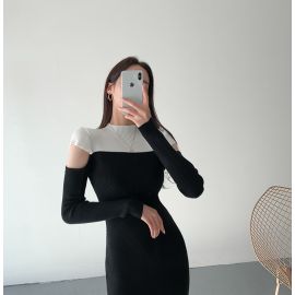 فستان نسائي شتوي ميدي بتصميم عصري